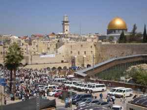 Die Klagemauer in Jerusalem ist eine beliebte Sehenswürdigkeit