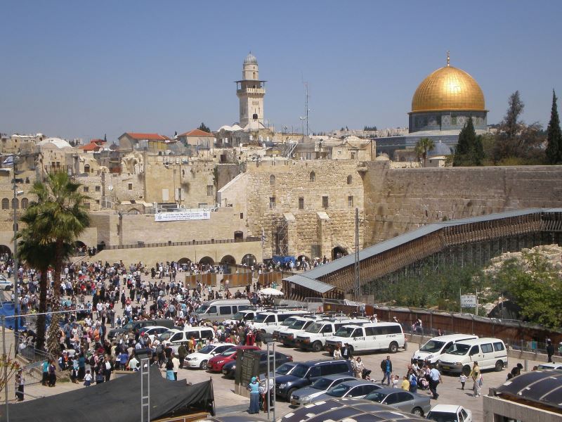 Die Klagemauer in Jerusalem ist eine beliebte Sehenswürdigkeit